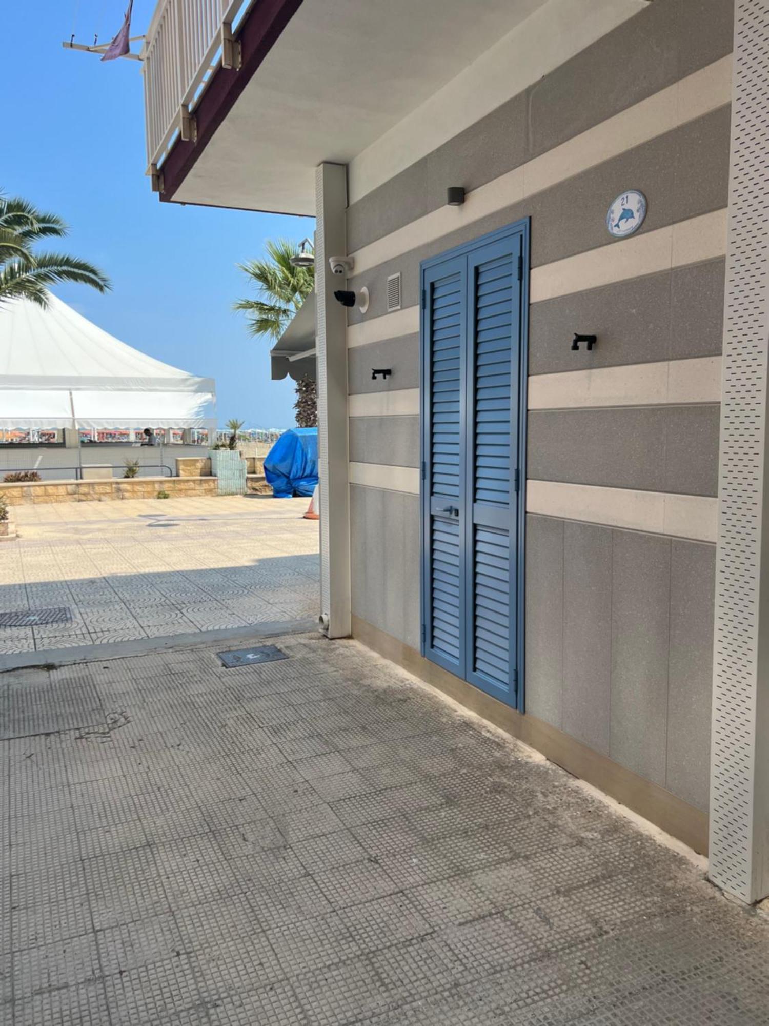 Hotel Al Delfino Blu Margherita Di Savoia Exterior foto